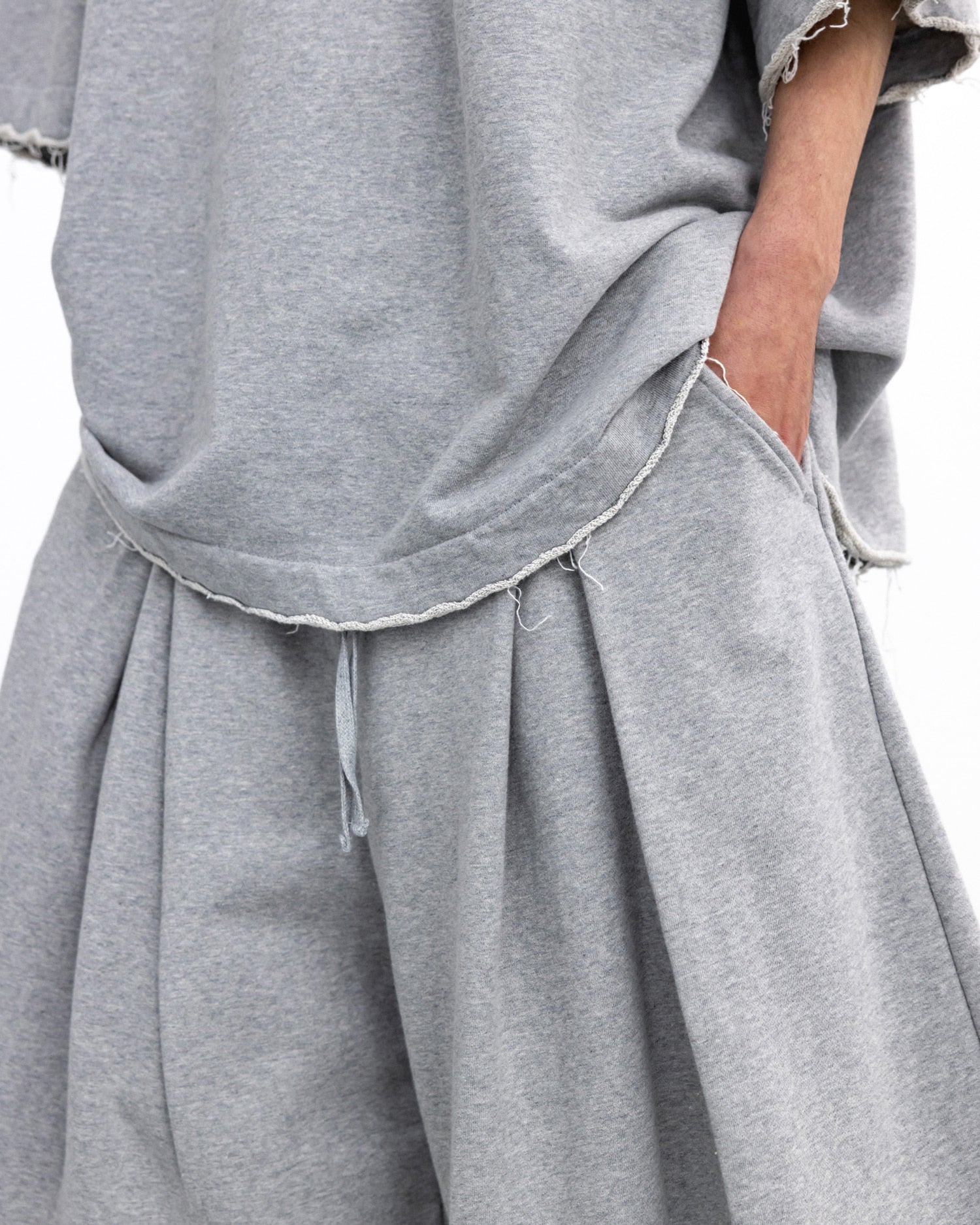 ANGLAN Valley Tuck Half Pants - Melange grey