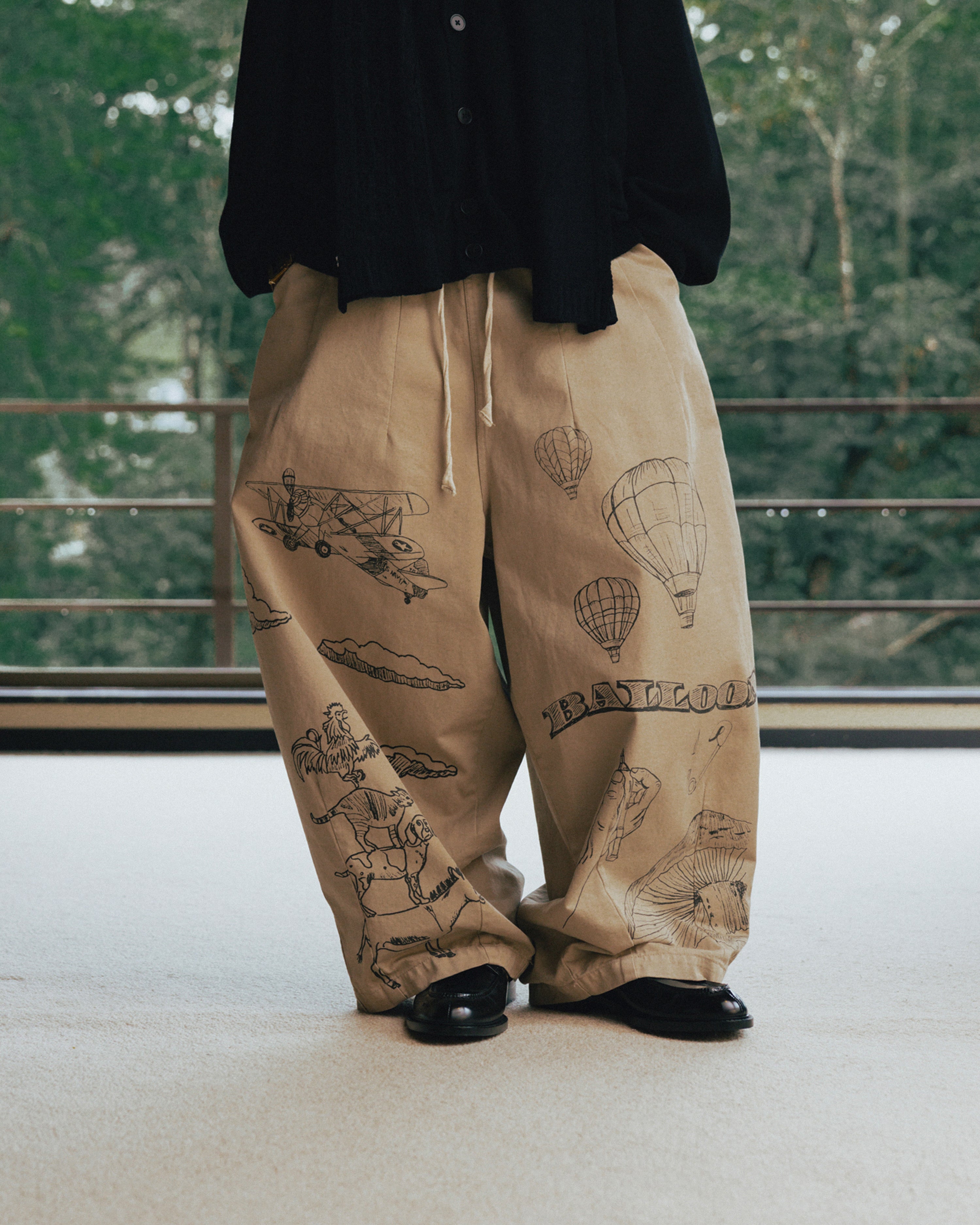 Anglan Painting Balloon Chino Pants - Beige