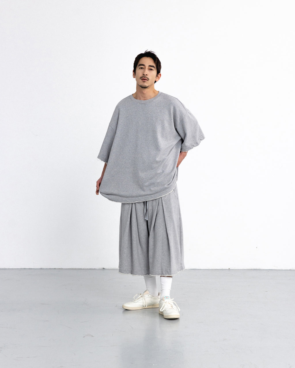 ANGLAN Valley Tuck Sweat Half Tee - Melange Grey