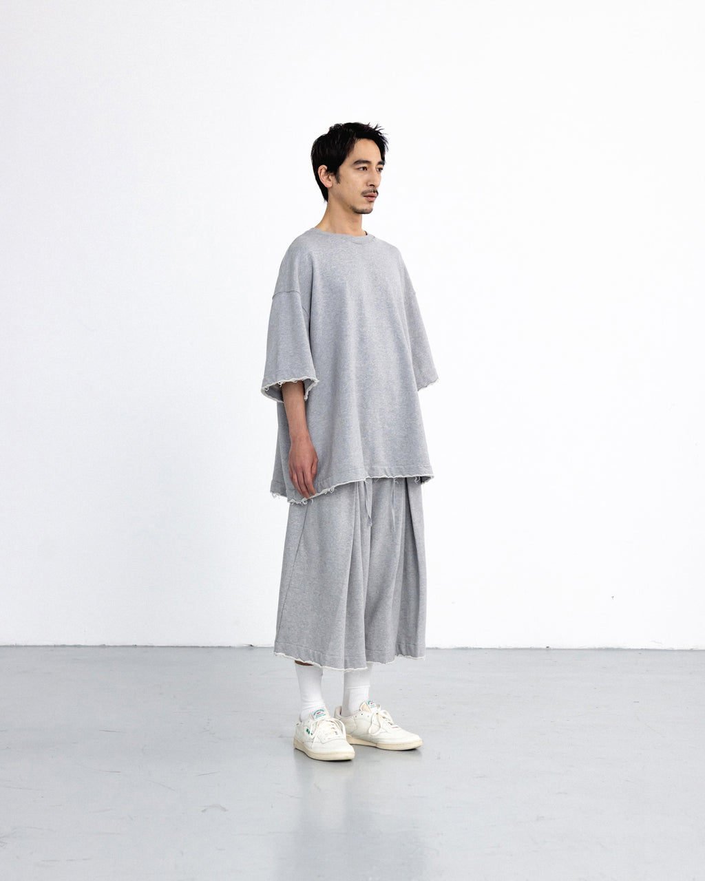 ANGLAN Valley Tuck Half Pants - Melange grey