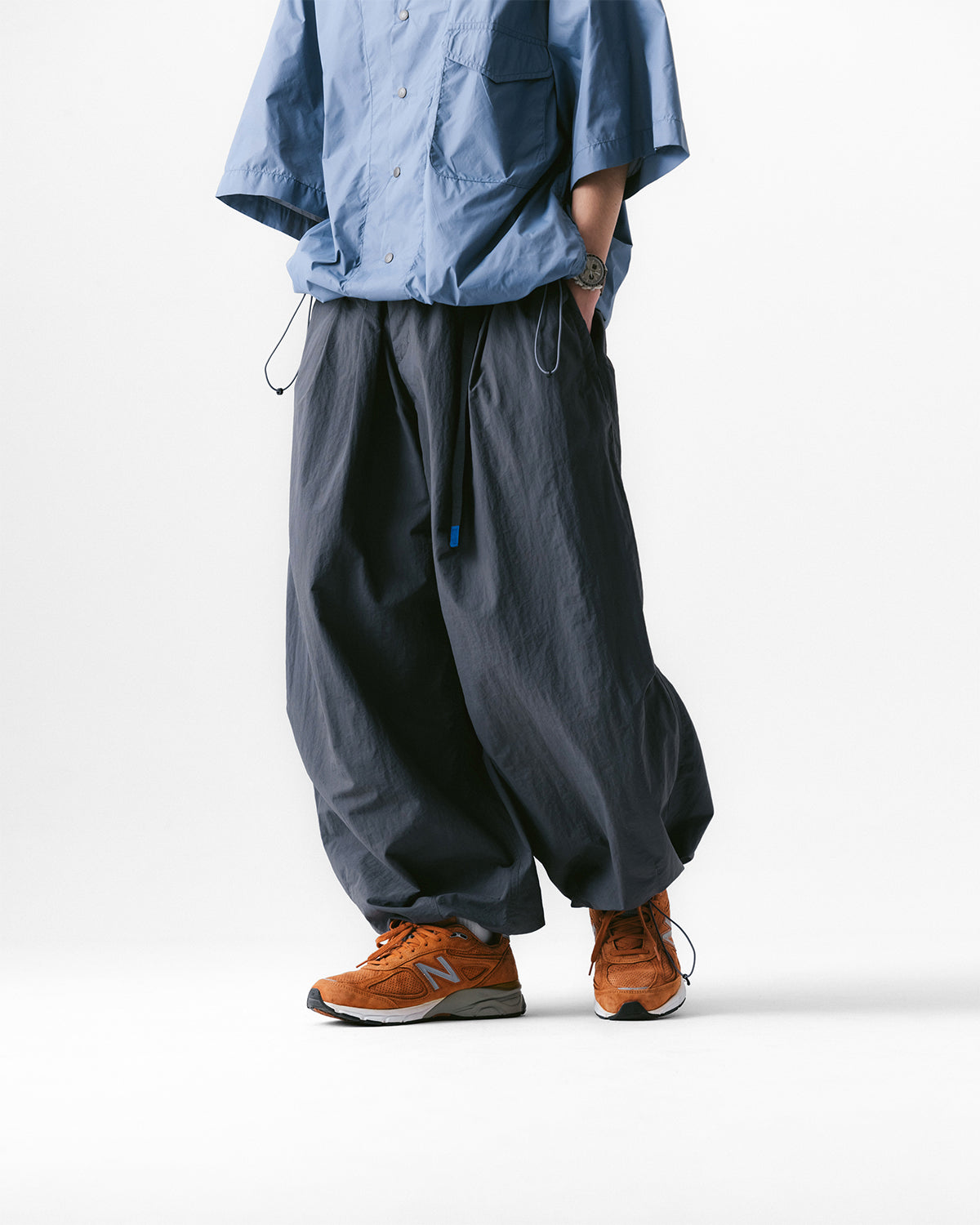 Anglan Nylon Tuck Belt String Balloon Pants - Gray – Kamonami