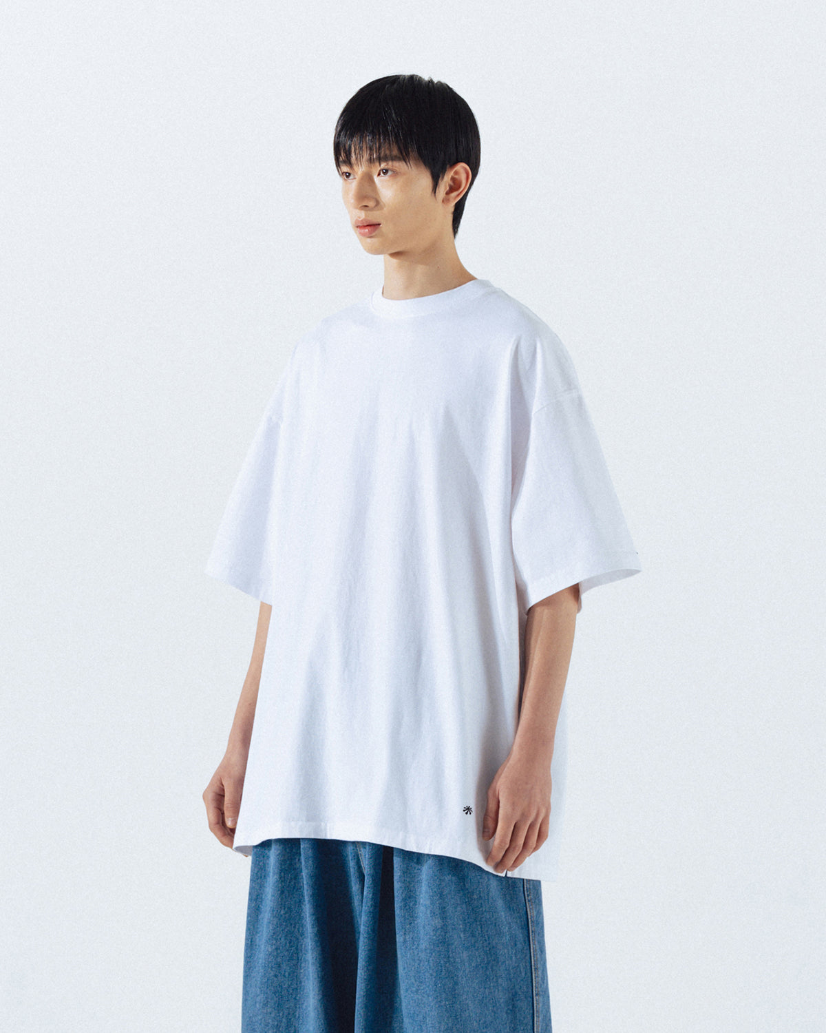 Anglan Layered Essential Label Half Tee – White