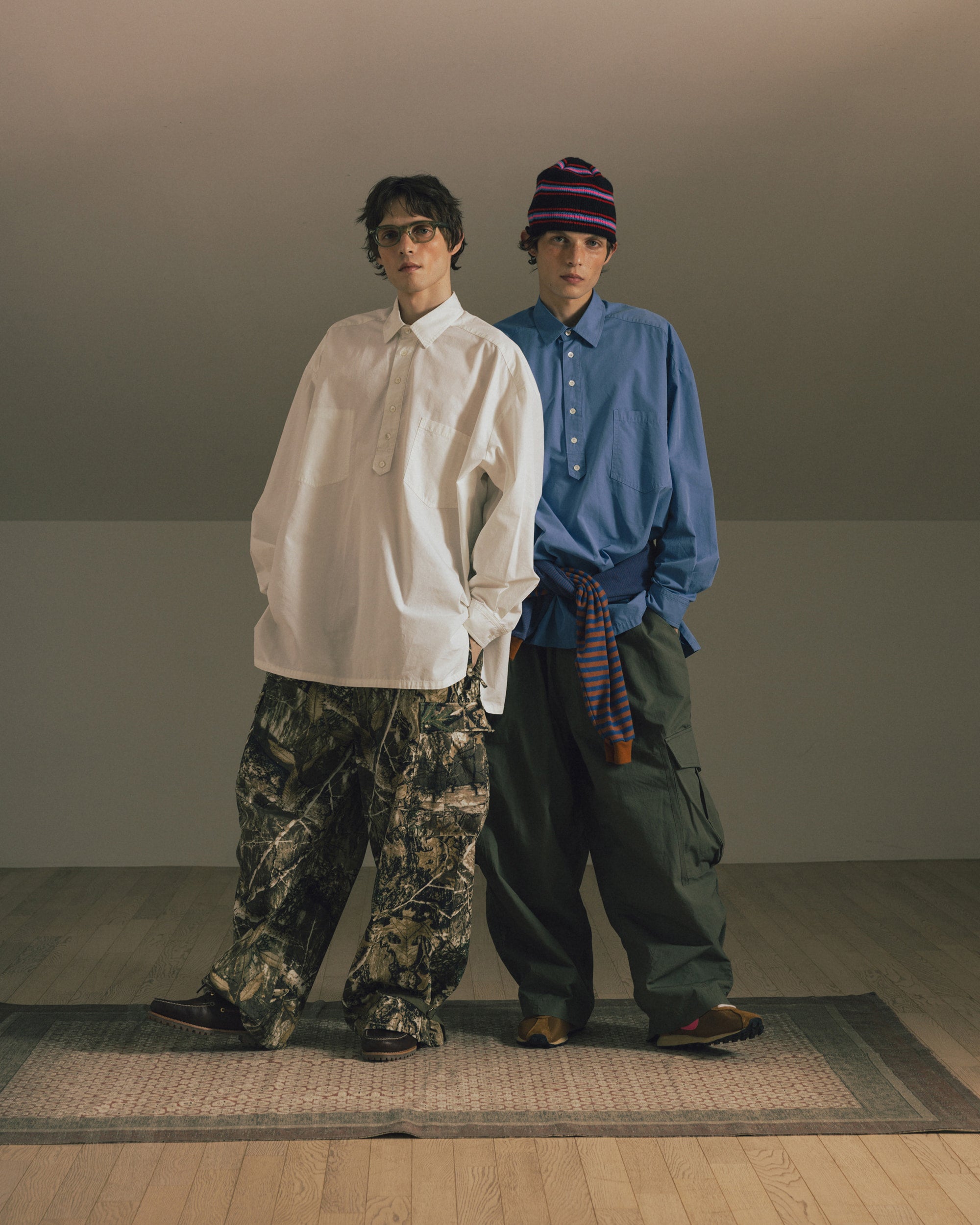 Anglan Pullover Side-Slit Shirt - White