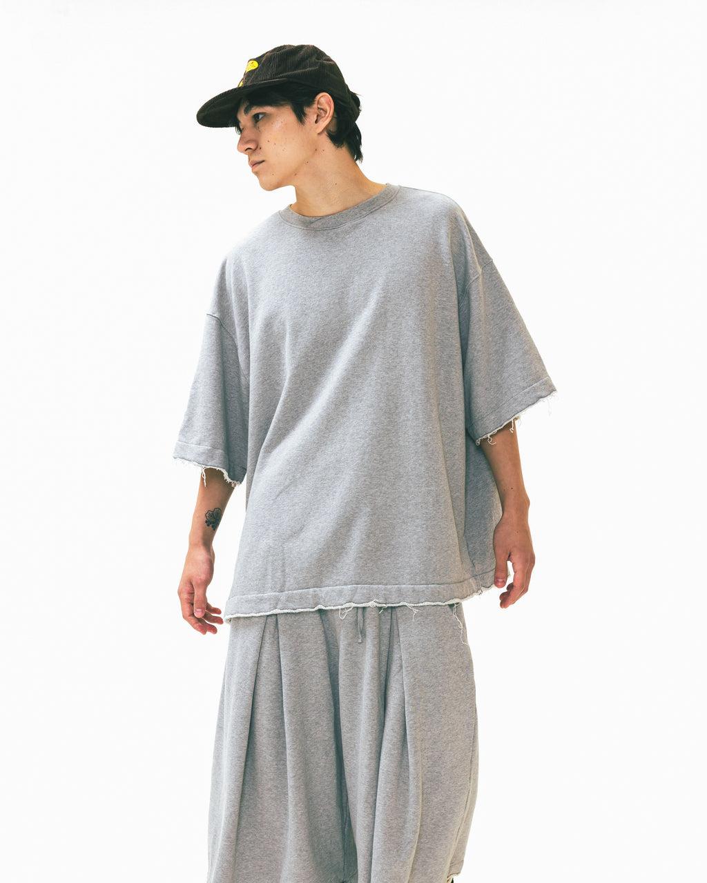 ANGLAN Valley Tuck Sweat Half Tee - Melange Grey