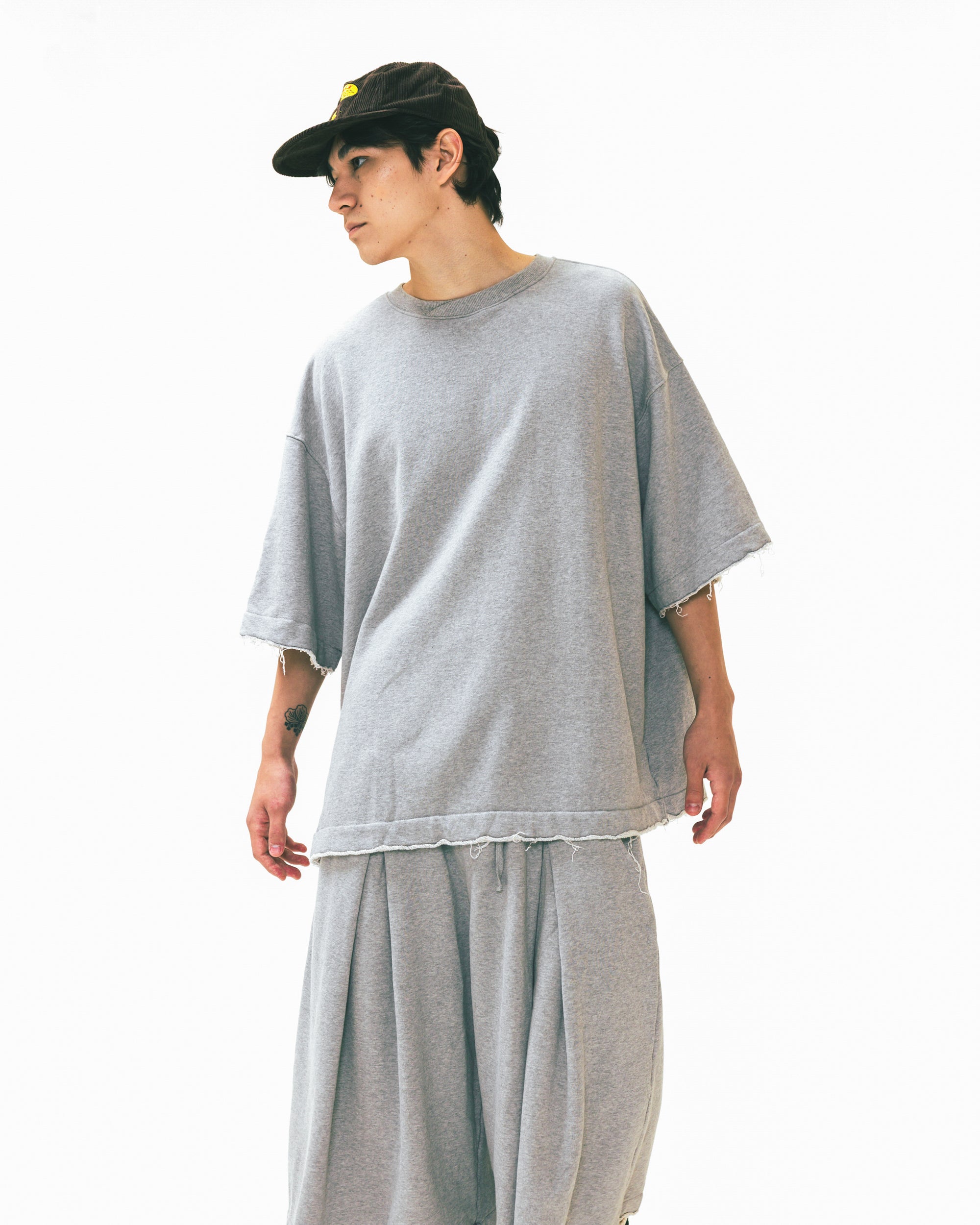 ANGLAN Valley Tuck Sweat Half Tee - Melange Grey