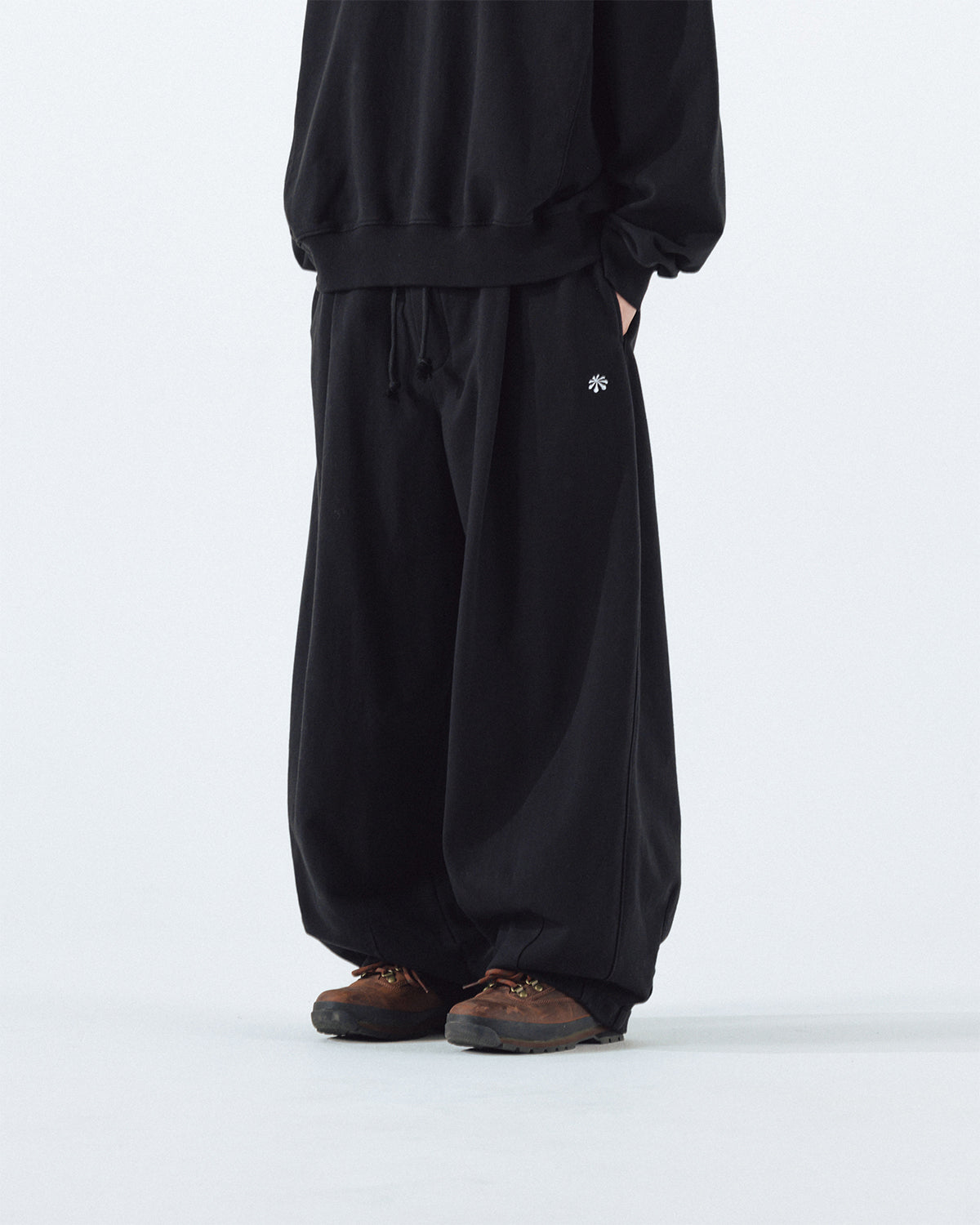 Anglan Steady Symbol Sweat Balloon Pants - Black